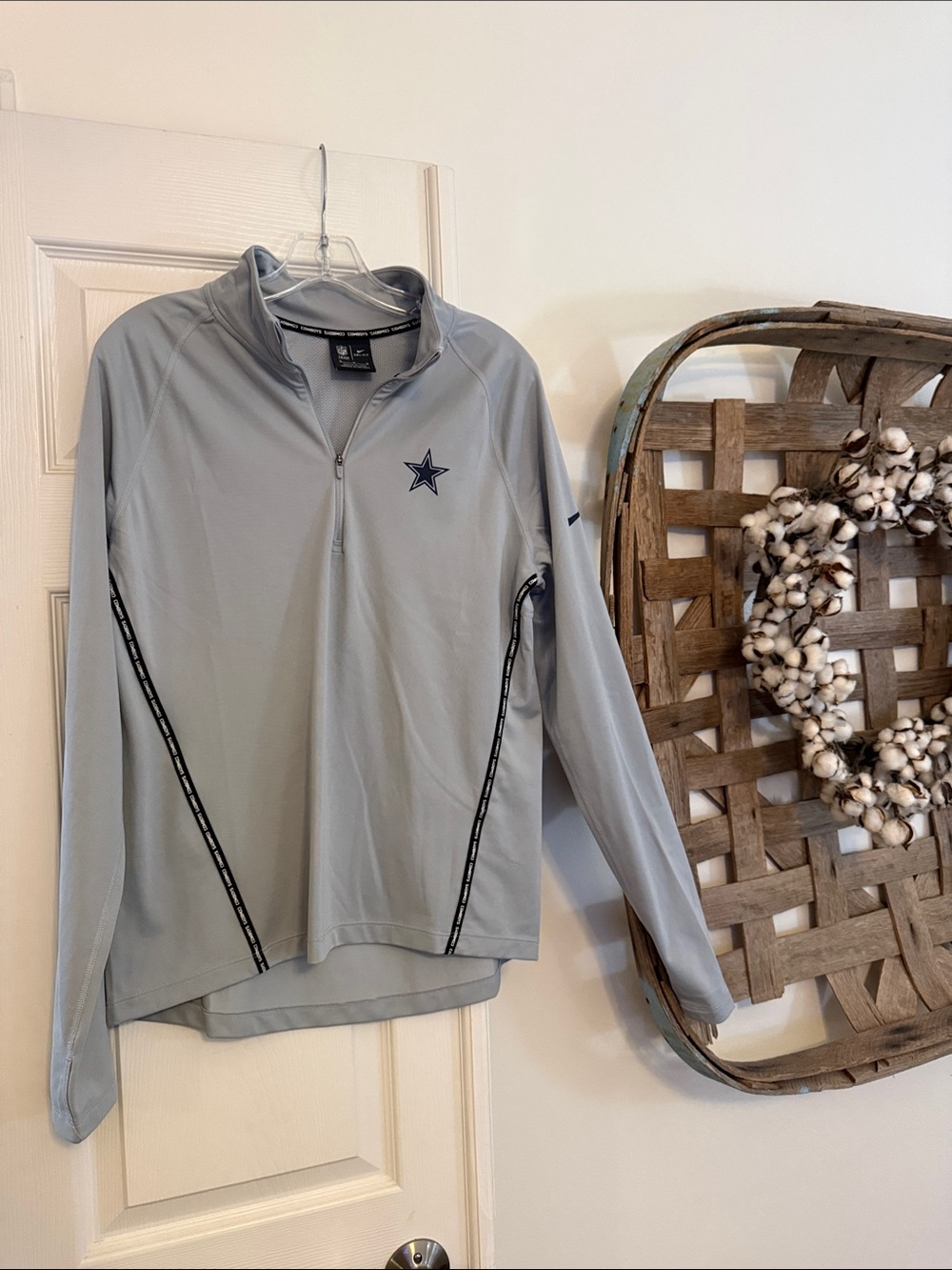 Women’s Nike Dallas Cowboys Light Gray Quarter-Zip Pullover